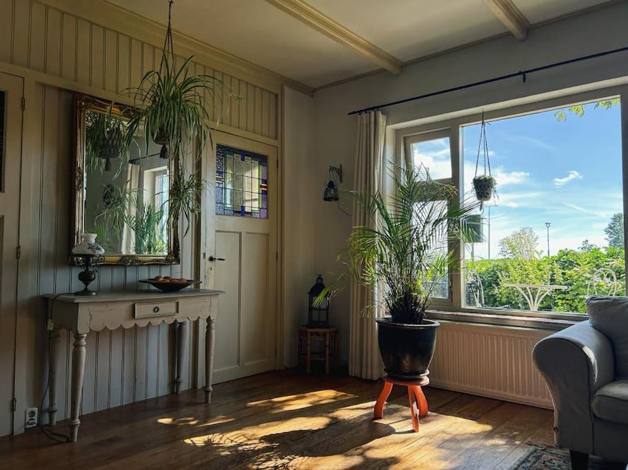 Onder De Kastanje! Villa Koedijk Luaran gambar