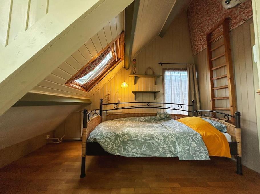 Onder De Kastanje! Villa Koedijk Luaran gambar
